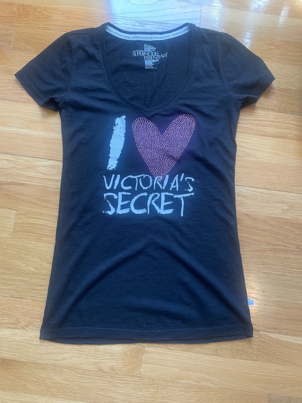 I (Heart) Victoria’s Secret Black T-Shirt Short Sleeve Supermodel Essentials